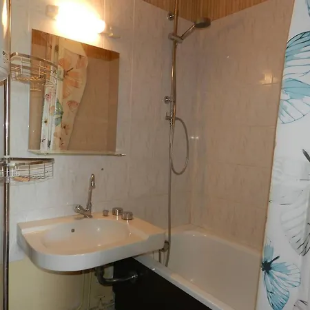 아파트 T2 A Bormes-les-mimosas, 4 Couchages, Parking, Proche Et Commerces, Menage Inclus - Fr-1-251-803 봄레미모사